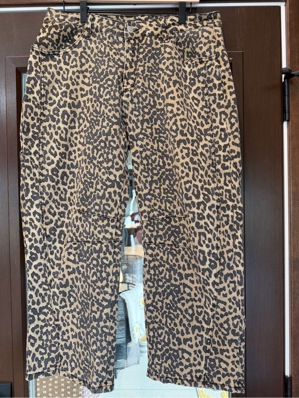 Leopard Print Ankle Cropped Jeans - Brown